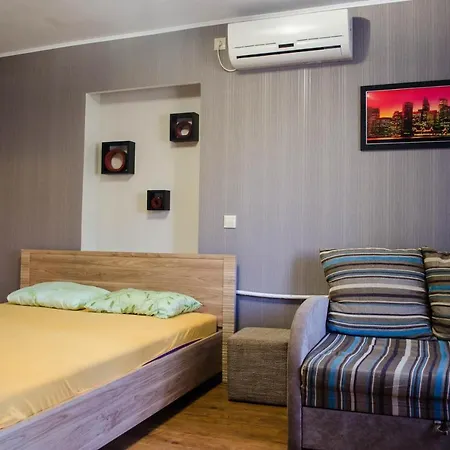 Апартаменты Flat At Luzanovka *